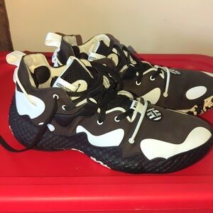Adidas James Harden 6s size 13